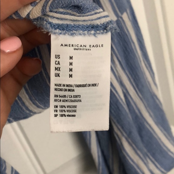 American Eagle Bell Sleeve Top Q NWOT - Picture 5 of 6